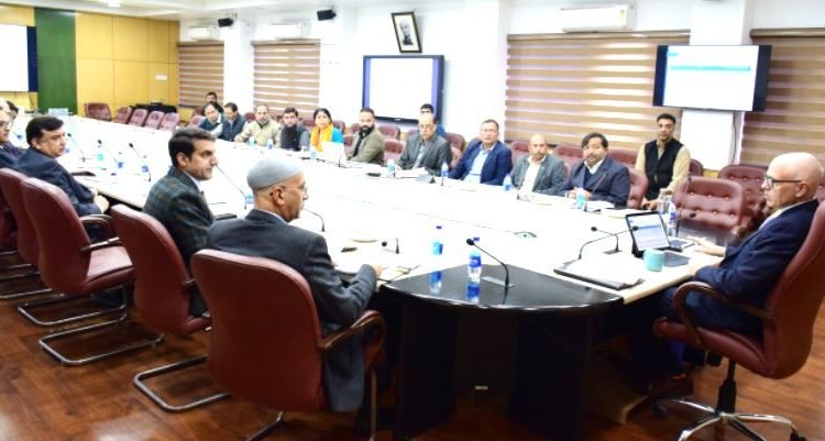 Chief Minister Omar Abdullah reviews functioning of Civil Aviation Department