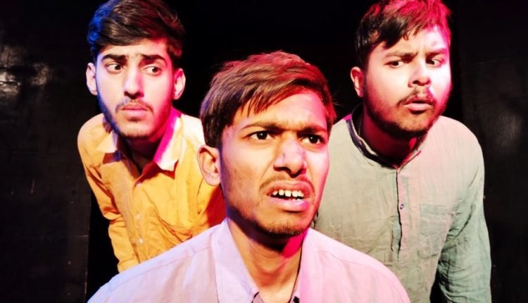 Symbolic Play ‘Teen Apaahij’ Explores Modern Society’s Disconnect from Human Nature