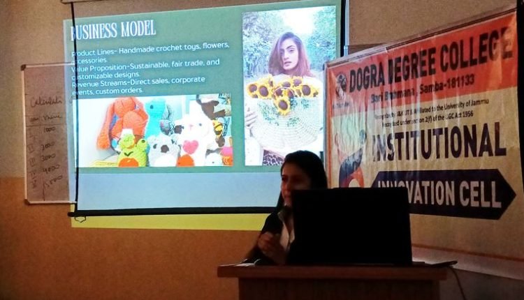 Dogra Degree College Hosts Inspirational Session with Entrepreneur Khushi Gupta