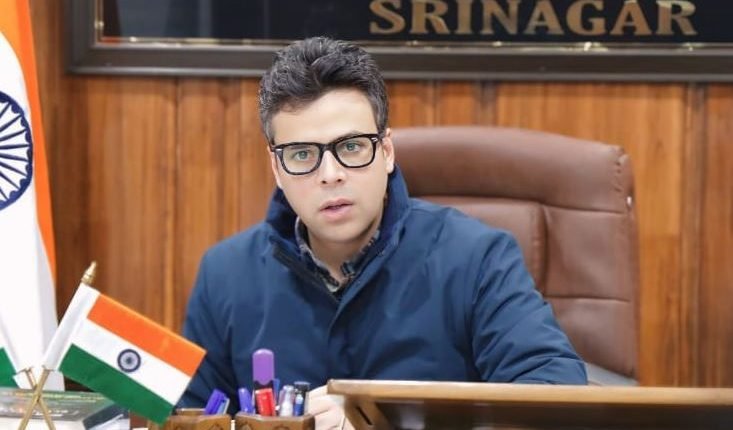 DC Srinagar reviews progress on River Jhelum Flood plain notification