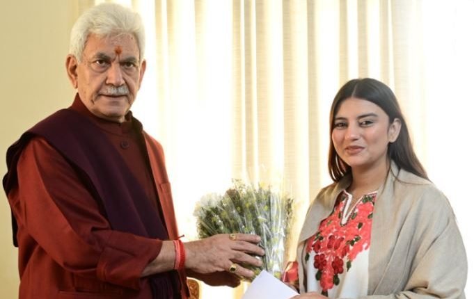 Entrepreneur Tavleen Kour and OBC Leaders Discuss Key Issues with Lt Governor