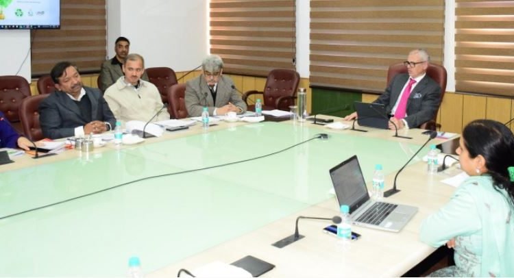 CM Omar Abdullah stresses on adopting urban planning strategies for planned development