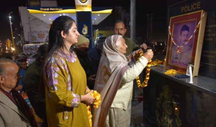 DC Udhampur pays tribute to martyr Raj Kumar