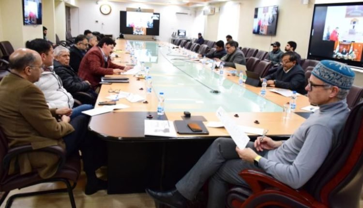 CM holds pre-budget consultation with public representatives of Srinagar, Bandipora & Ganderbal