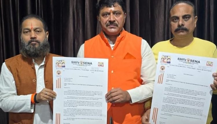 Shiv Sena open memorandum to the CM,  based on public aspirations