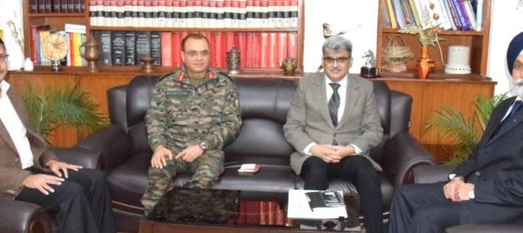 GoC 16 Corps Nagrota takes up issues of Ex-Servicemen with Chief Secretary