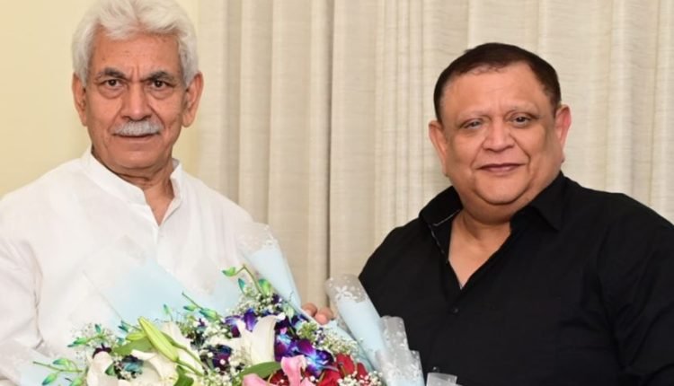 Chamber Manesh Gupta & SS Jain Sabha Leaders Meet LG, Raise Important Concerns