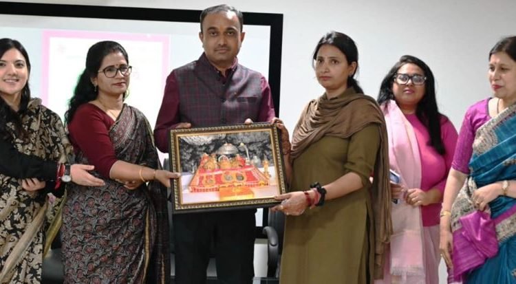 Div Com felicitates women leaders, achievers as Jammu University hosts Shakti Parv to mark Int'l Women’s Day