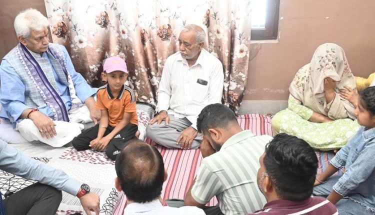 Lieutenant Governor visits the families of J&K Police Personnel Martyred in Kathua
