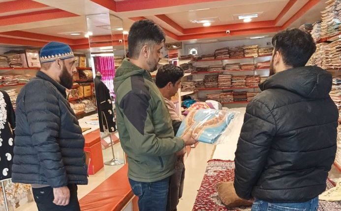 Drive against sale of counterfeit products intensified by Handicrafts & Handloom Dept