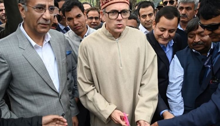 CM Omar Abdullah inaugurates Tulip Show-2025