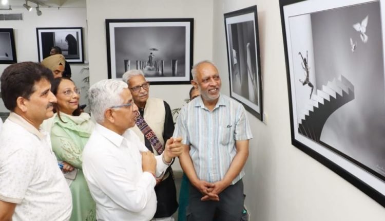Jammu University Launches Artistic Tribute Through Photography, Announces New Cultural Initiative