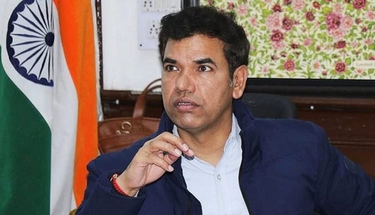 Div Com chairs emergency meet amid rains, hailstorm; ensures dewatering, crop relief, and power restoration