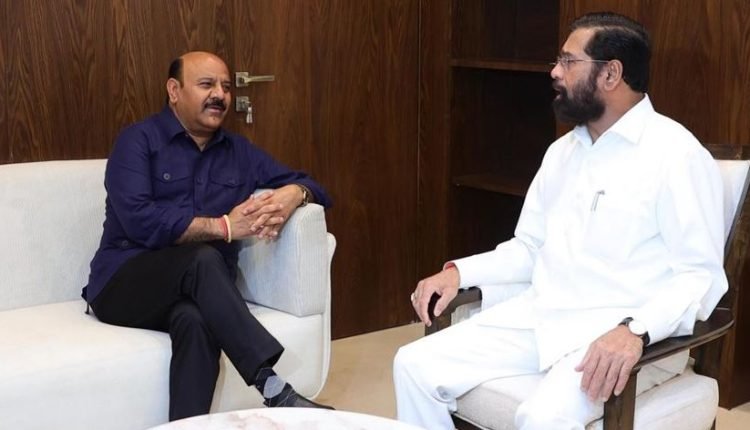 Dy CM hails safety measures for J&K residents in meeting with Eknath Shinde