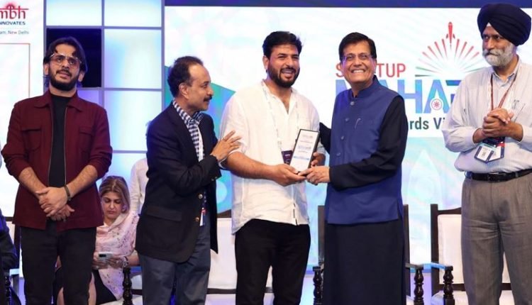 J&K Govt sponsored Startups shine at Startup Mahakumbh 2025; wins Rs 25 Lakh cash award