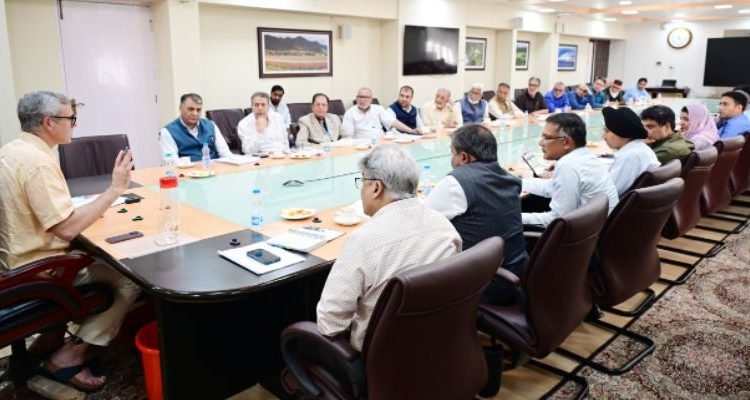 LISTENING TO BUSINESS VOICES