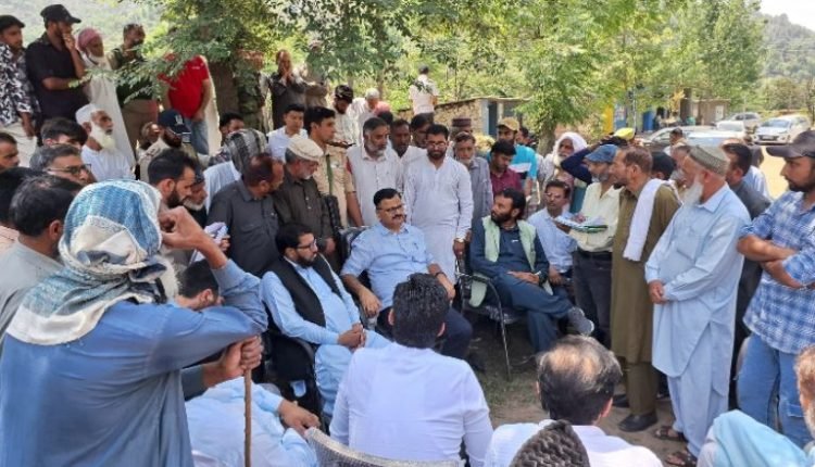 Javed Rana visits LoC Villages in Mankote sector of Poonch district