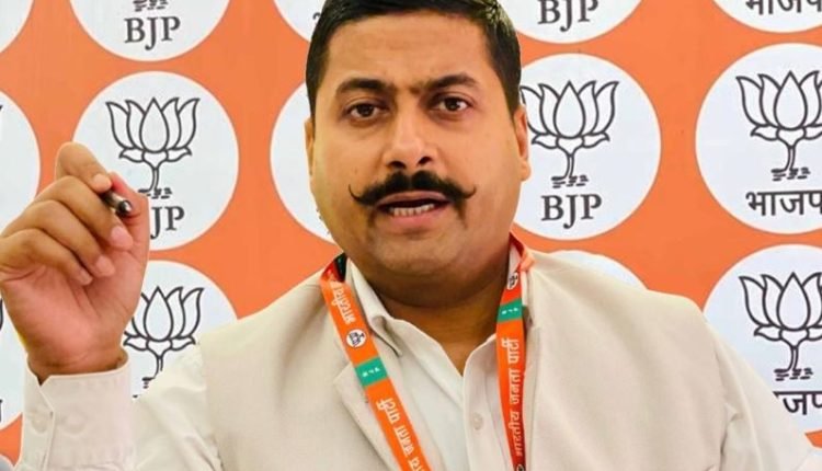 PM Modi Fulfills Maharaja Pratap Singh’s 127-Year-Old Vision — First Train Reaches Kashmir