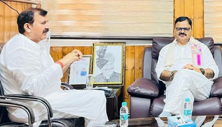 Legislator Arvind Gupta calls on Javed Rana