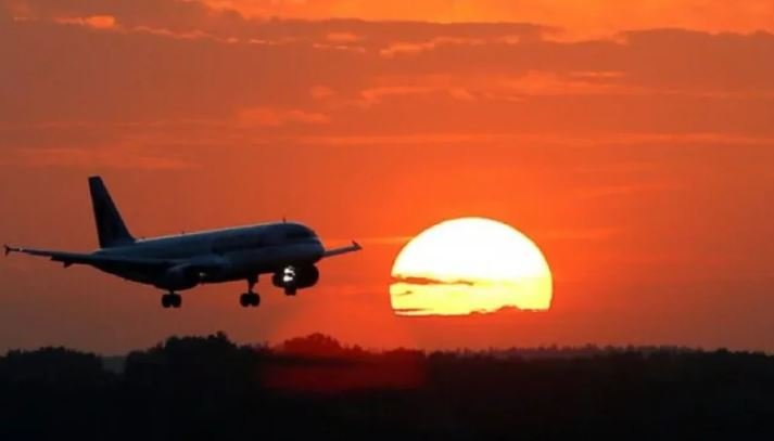 India Extends Ban on Pakistani Aircraft Till September 24; Reciprocal Curbs by Islamabad