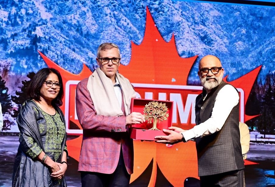 CM Omar Abdullah lauds HDFC Bank's growth in Jammu and Kashmir;Addresses HDFC Bank’s Annual Function at SKICC