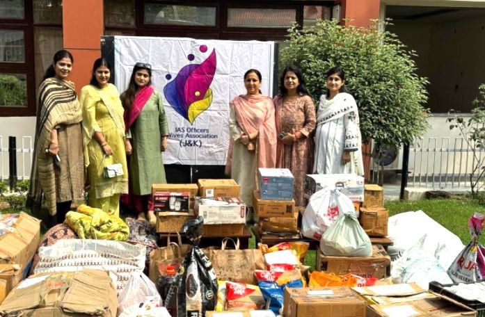 IASOWA extends helping hand to flood-affected families of Jammu