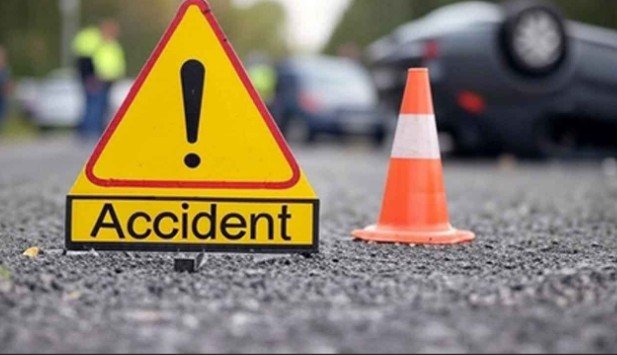 Thar-Security Bus Collision At Baghat Chowk, Srinagar Leaves Two Injured