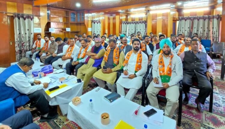BJP holds ‘Atmanirbhar Bharat Sankalp’ campaign workshop in Srinagar