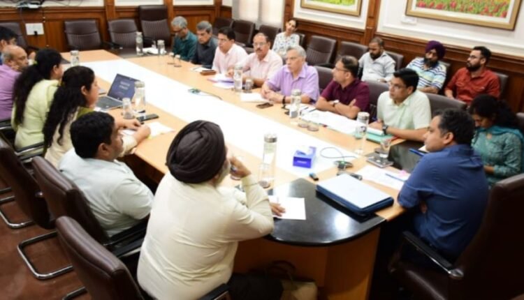 Dr. Piyush Singla reviews progress, implementation of IT initiatives across J&K