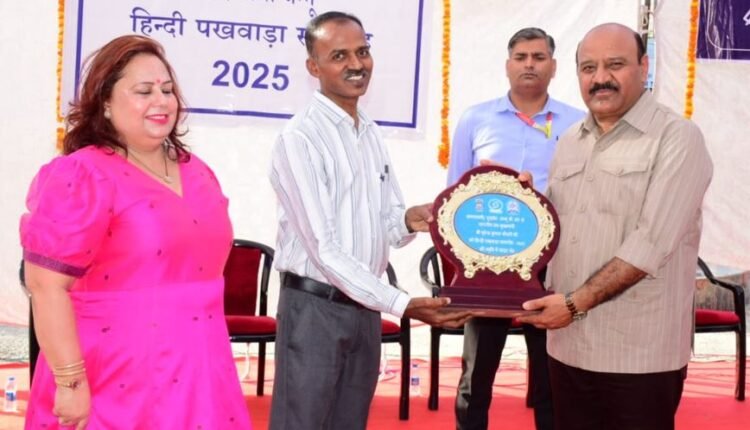 Dy. CM attends closing ceremony of Hindi Pakhwada celebrations at Akashwani Jammu