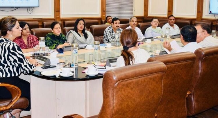 Yasha Mudgal reviews functioning of YSS Deptt;Calls for integrating tourism promotion into the department’s outreach, promotional activities