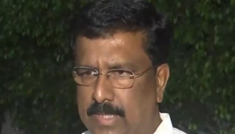 Elected reps cannot raise helpless hands, must fight for people: Naseer Hussain