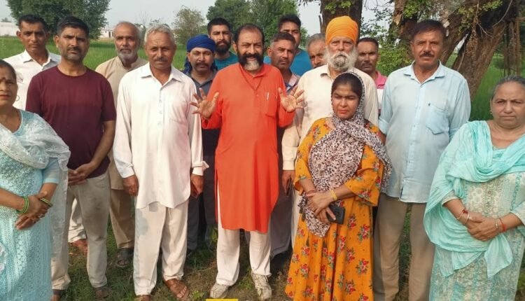 Shiv Sena Hindustan protests for basic amenities in cremation ground