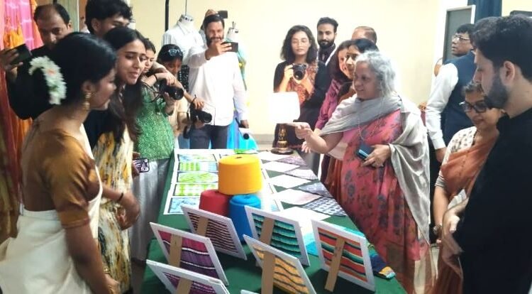 Union Textiles Secretary reviews Handicrafts & Handloom Sectors in J&K