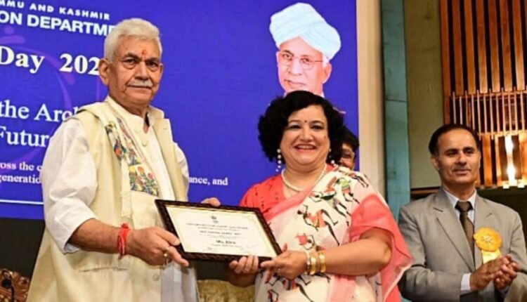 The most special quality of a teacher is the ability to bring a human touch to the classroom: LG Sinha