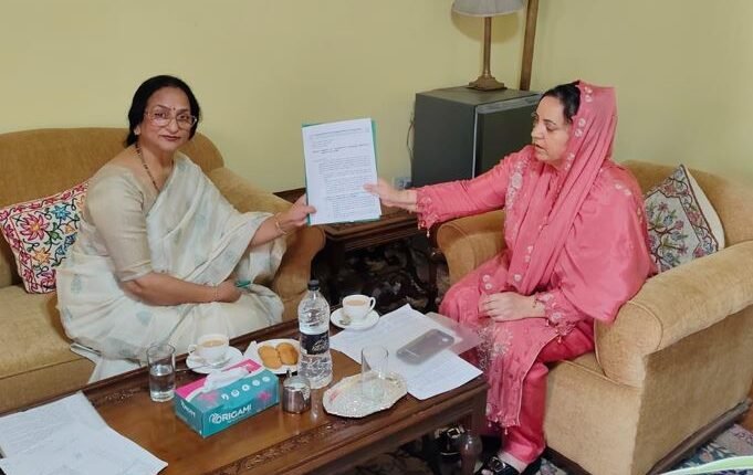 Sakeena Itoo discusses ways and means for strengthening professional education opportunities across J&K with Chairperson JKBOPEE