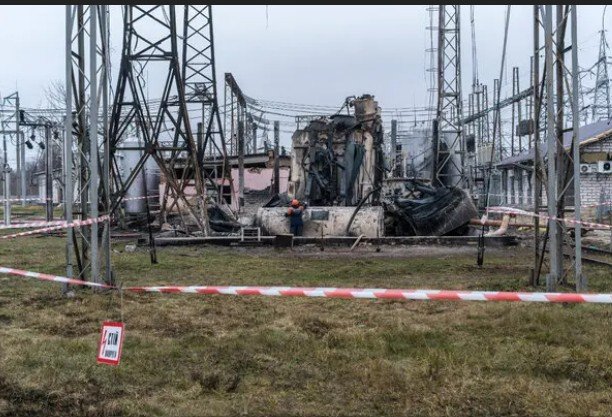 Russia Strikes Ukraine With Missiles and Drones, Targets Energy Infrastructure