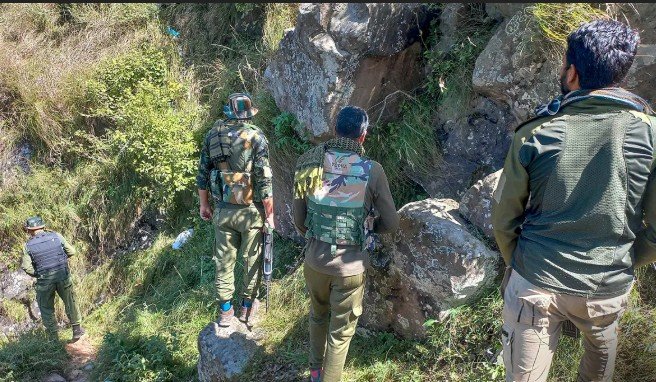 J&K Police Intensifies Search Operations To Hunt Terrorists in Rajouri and Udhampur