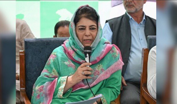 Mehbooba Mufti Calls on J&K Assembly to Fast-Track Regularization of Daily Wagers