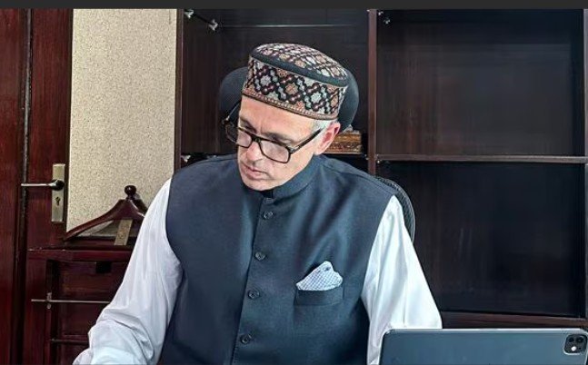 CM Omar Promises Expedited Land Allotment for Landless Families Affected by Floods