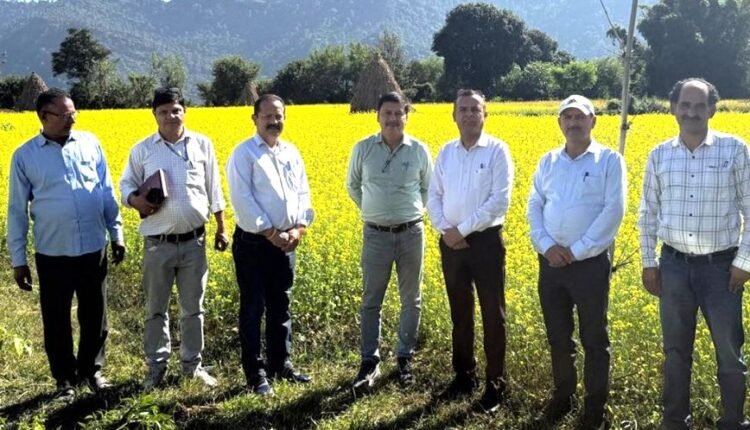 Director Agriculture Jammu reviews departmental activities in Billawar