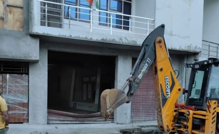 JMC takes decisive action against illegal constructions, Encroachments