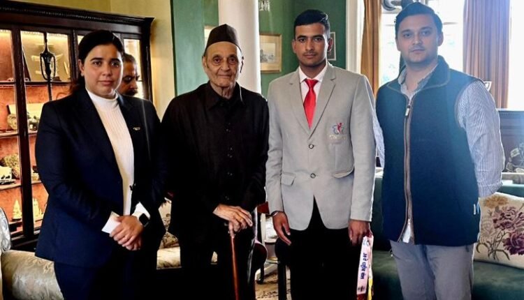 Dr. Karan Singh Honours Mohsin Ali and Coach Bilquis Mir for Khelo India Gold