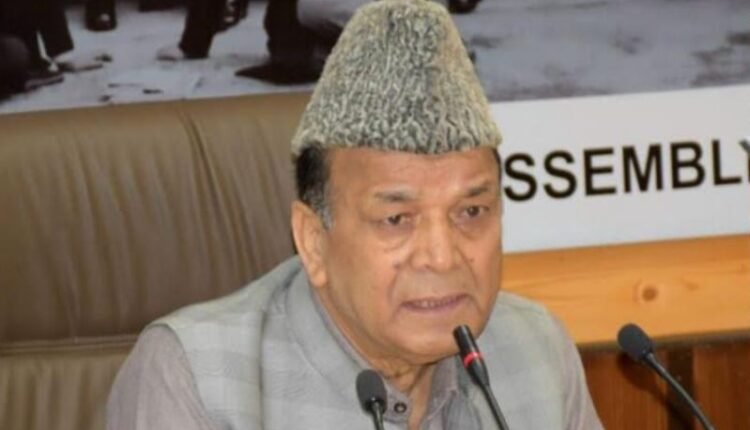 Speaker engages with Media persons in Pre-Assembly session talks