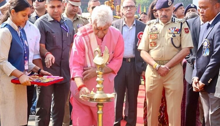 LG urges the people to buy Swadeshi and products made by Self-help Groups and local artisans