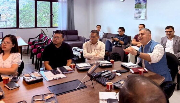 Amit Sharma Calls for Seamless Coordination Between Railtel, ZENICS, and P&E Department on Fibre Grid Project