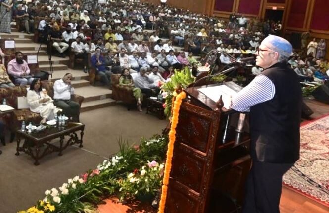 CM Omar Abdullah Fulfills Long-Pending Promise, Hands Over Regularisation Orders to 863 CPWs