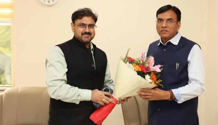 Satish Sharma calls on Union Minister for Youth Affairs & Sports