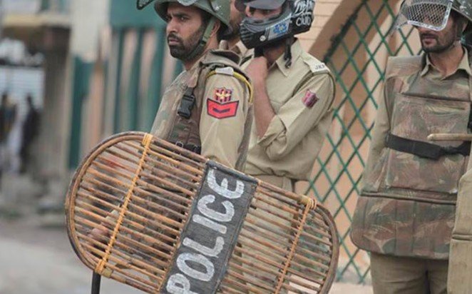 J&K Police Arrest 19-Year-Old for Suspected Terror Links, Probe Underway