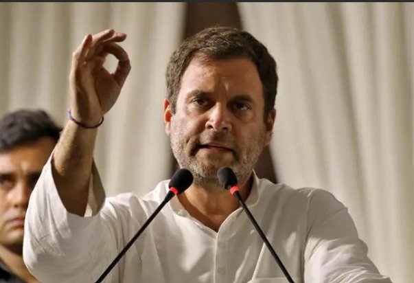 Rahul Gandhi Slams PM Modi for Silence on Delhi’s Air Pollution Crisis